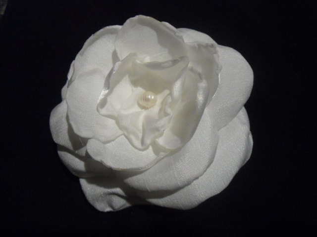 White flower brooch