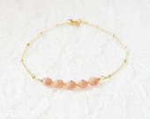Gold Bracelet. Coral Pink Beaded Bracelet. Simple bracelet. Classic bracelet.