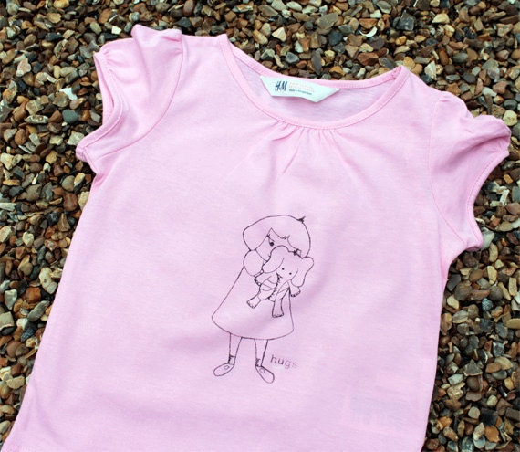 Gocco printed pink girl's t-shirt (aged 4-6)