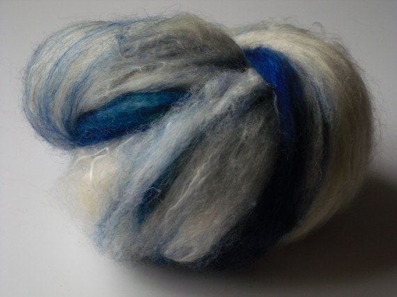 Hand Carded Batt "SkyDreamer" 108g 3.8oz Mixed Fibers Spinning Felting