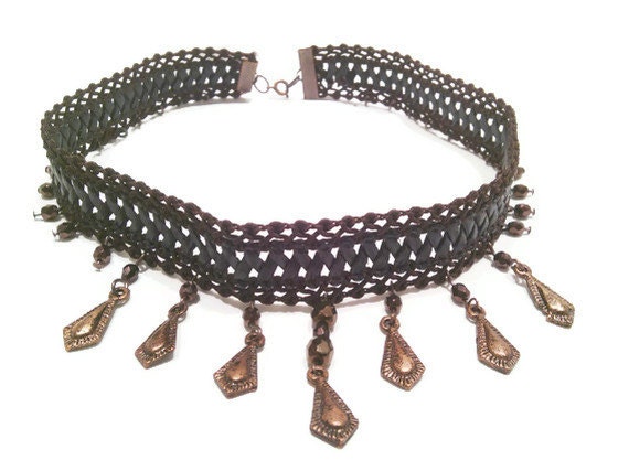 Free Shipping.. OOAK..boho. goth, Victorian. Brown leather crochet collar,