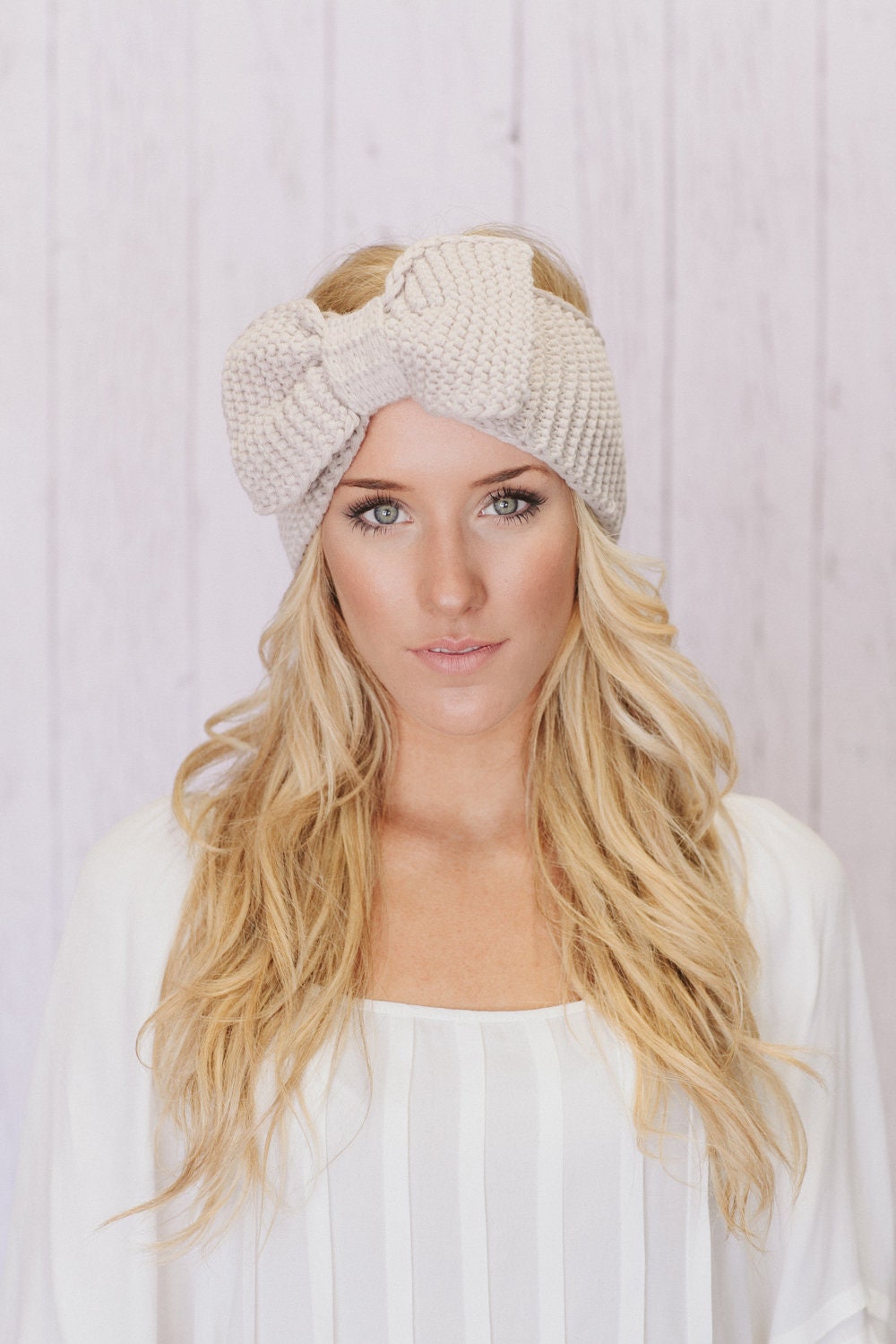 Knitted Bow Headband LARGE Bow Ear Warmer in Vanilla Latte Taupe Knitted Earwarmer in Light Tan Women's Fashion Hair Accessory Headband