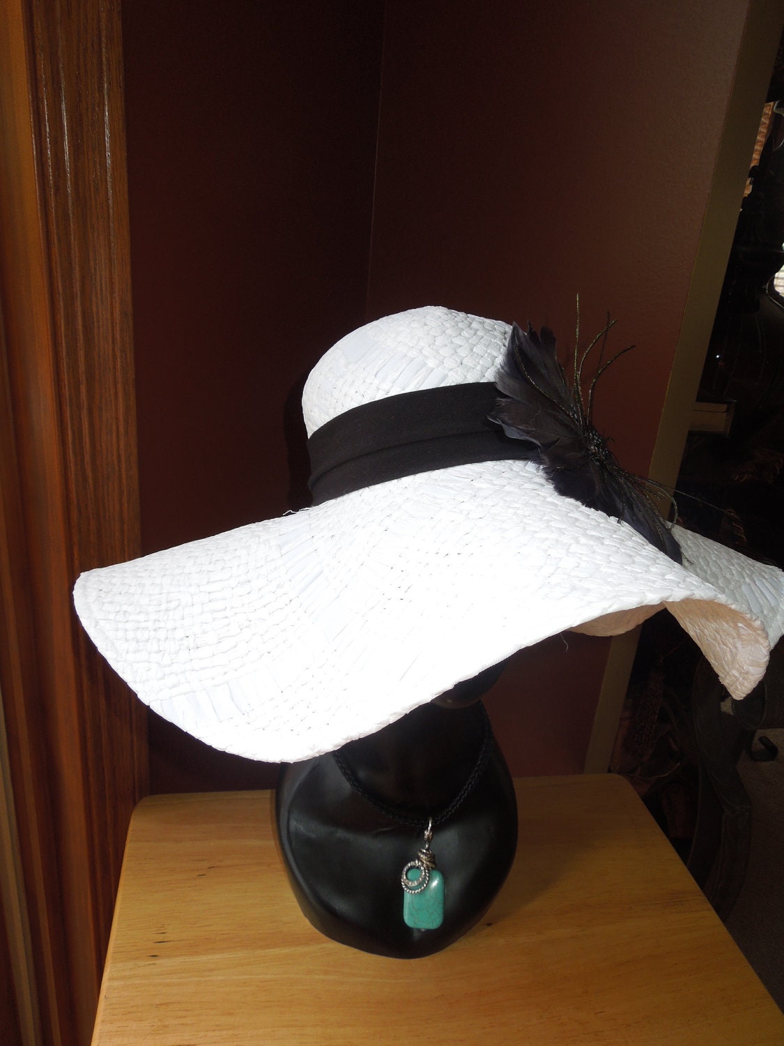 Floppy Sun Hat w/ Flower Appliqué - Women