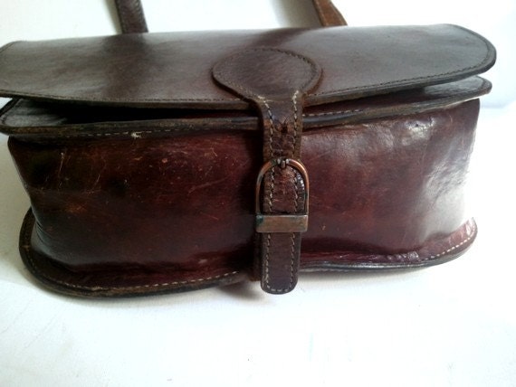 french vintage leather besace MESSENGER SATCHEL