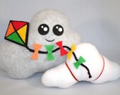 Plush cloud toy with flying kite in grey fleece