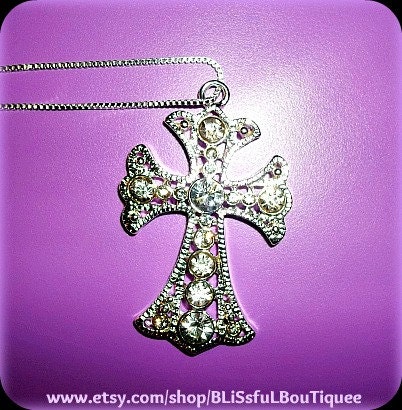Silver Plated Sparkly Exquisite Cross Necklace with Crystals & Diamond Rhinestones
