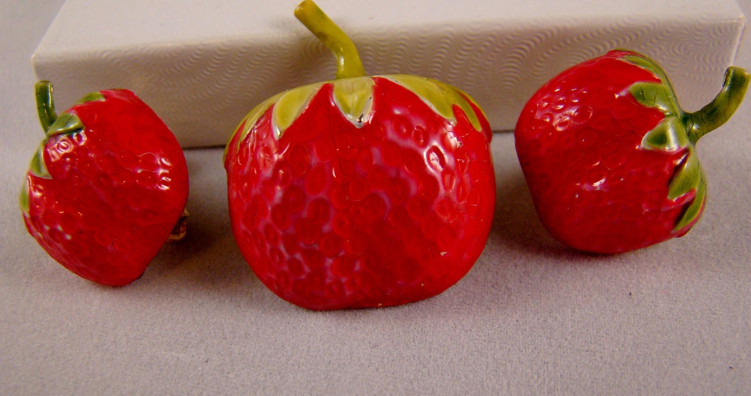 Strawberry Fields Forever, This Set is stamped Access Craft, Brooch and Screw Back Earrings, Adorable Strawberris