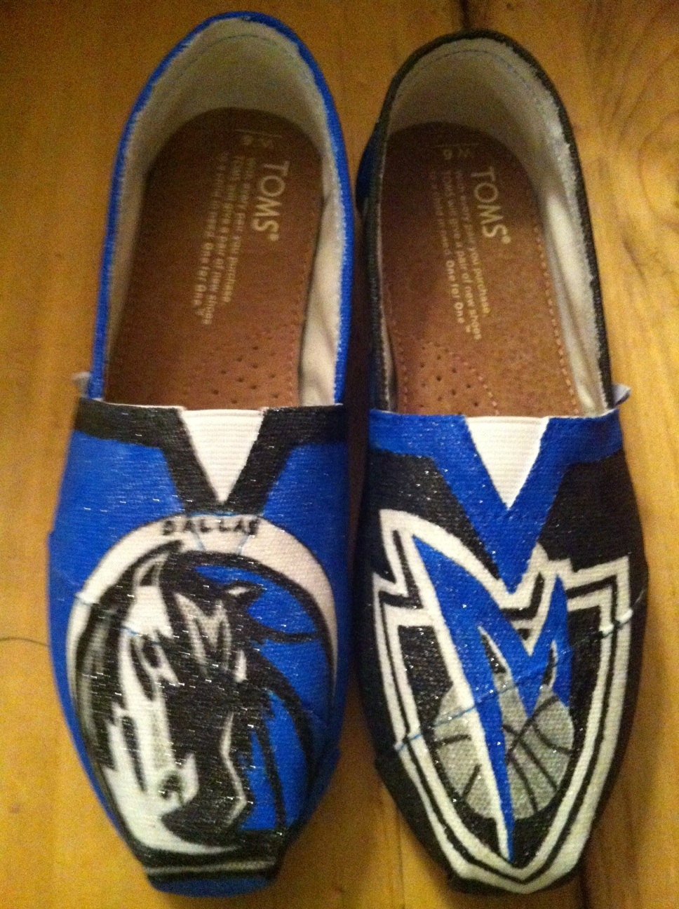Dallas Mavericks Hand Painted Toms NBA custom shoes