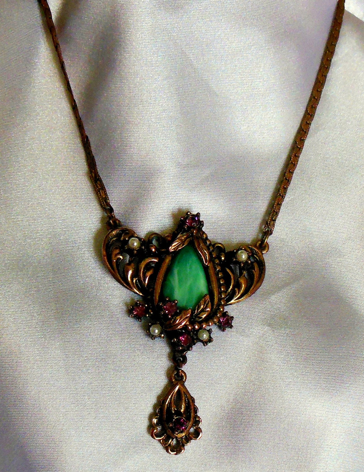 Art Deco Necklace Gold on Copper with Green Jasper Stone and Immitation Amethyst from 1940s