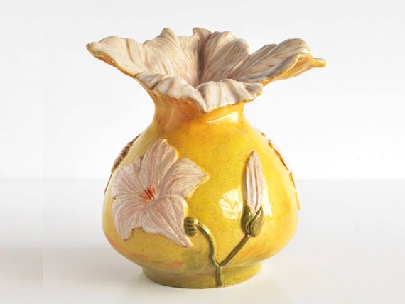 Handmade stoneware coil pot with Relief Modelled Bind Weed flowers and hand sculpted top