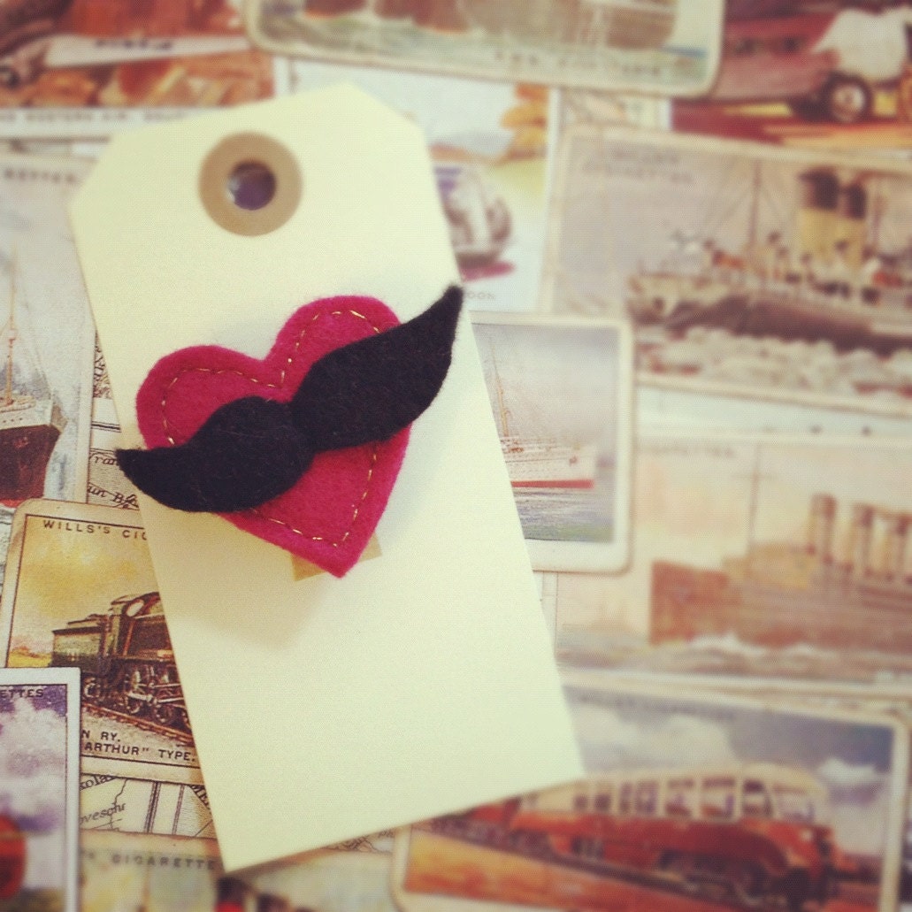 Hand-stitched Valentine felt badge "I heart Moustashe" Burgundy
