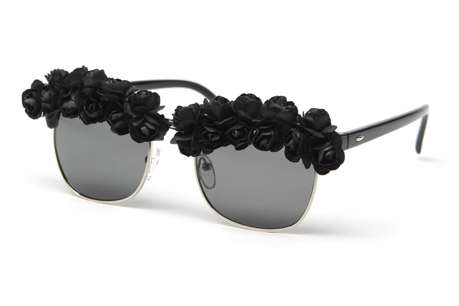 Victoria Flower Sunglasses (Black/Black)