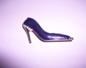 Vintage Gold Tone Purple Enamel & Clear Rhinestone High Heel Stiletto Brooch (MM1001)