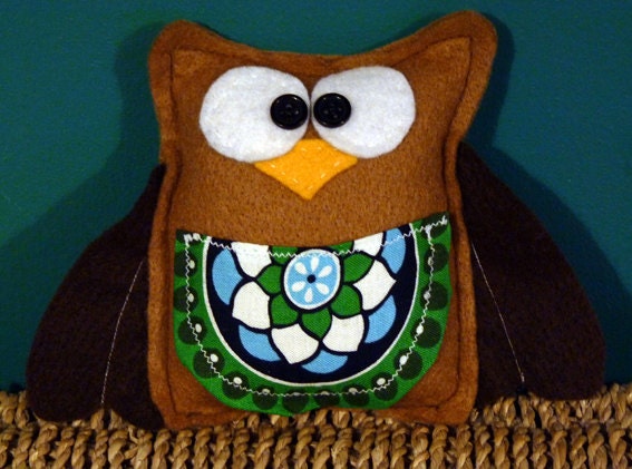 Miranda the Retro Owl - Plush Feltie