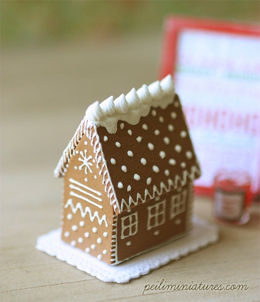 Dollhouse Elegant Gingerbread House - 1/12 Dollhouse Miniature Scale