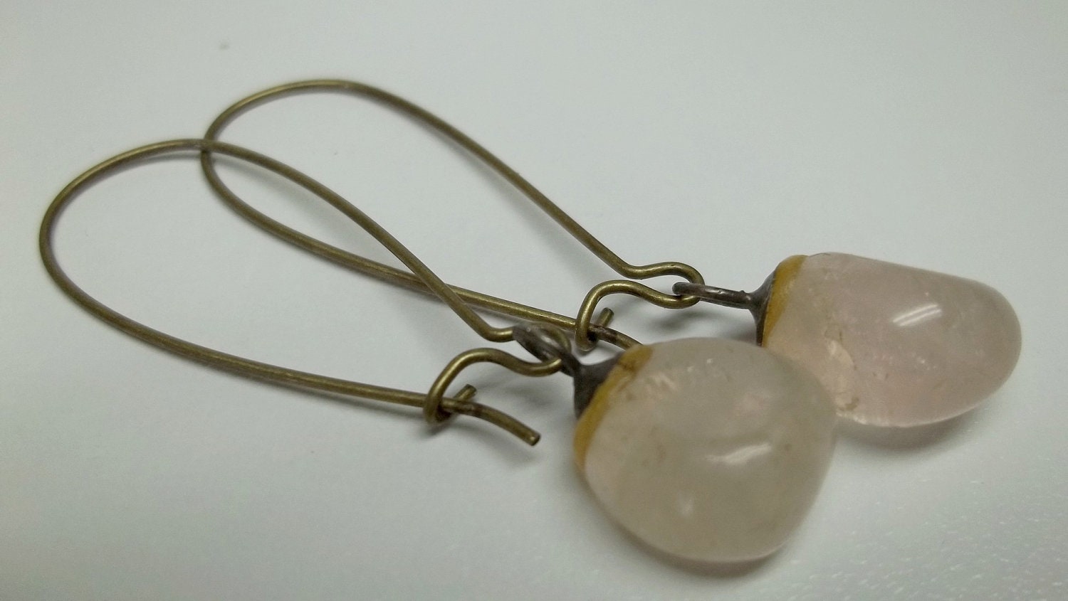 Vintage reclaimed pink agate drop earring