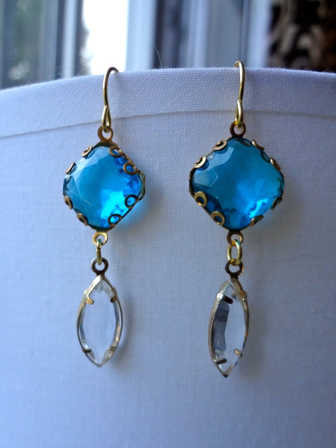 Vintage glass Rhinestone Earrings - Aqua & clear