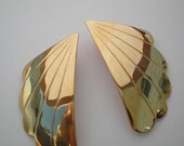 Vintage Scalloped Wing Clip On Earrings.