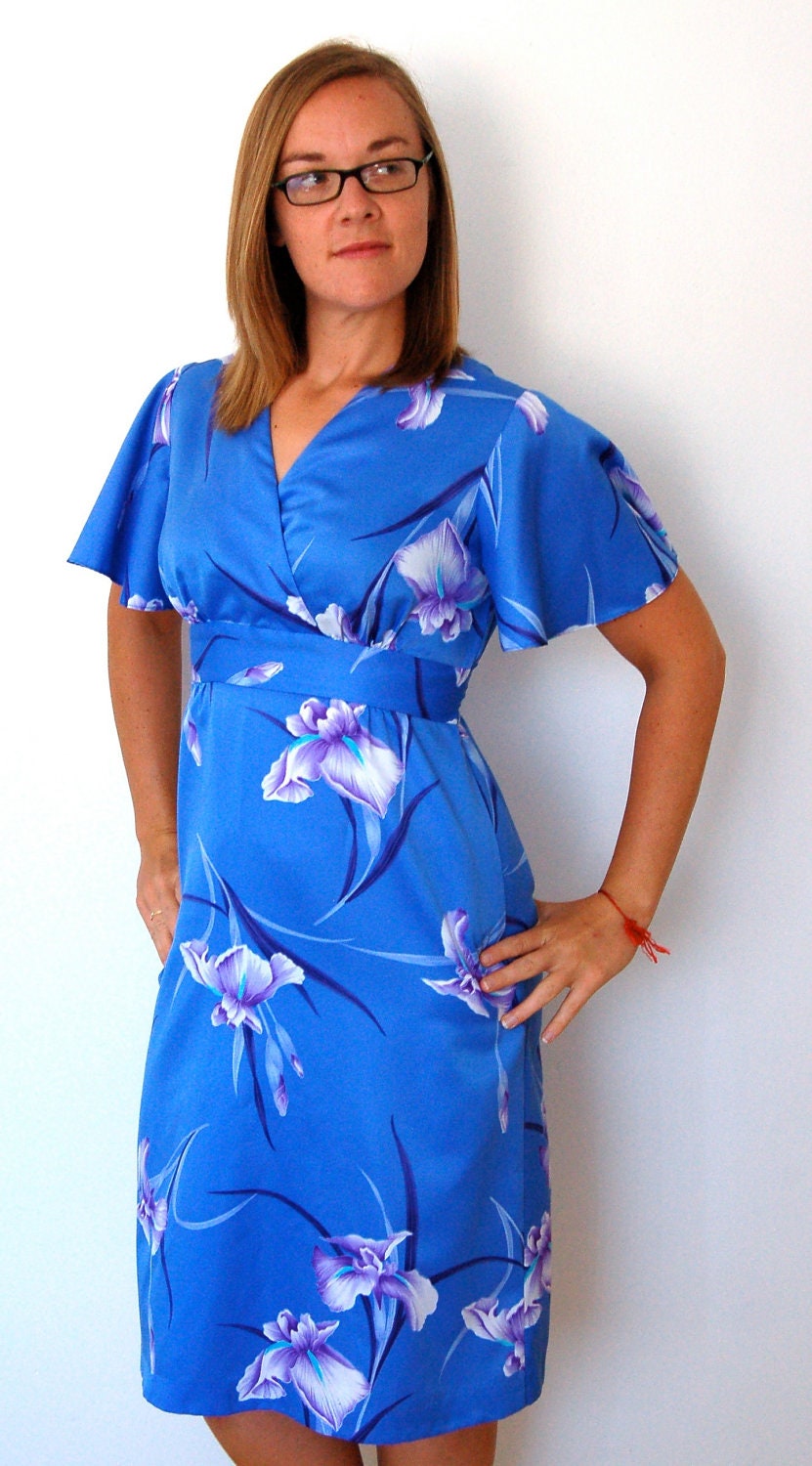 Vintage Dress - 1970s Hawaiian Blue Iris Vintage Dress