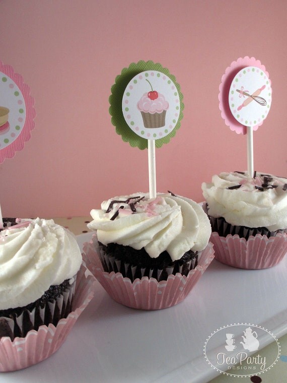 Bake Shoppe...Personalized Baking Party Cupcake Toppers Il_570xn