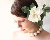 Bridal pearl necklace, CHUNKY pearl beaded choker, wedding jewelry