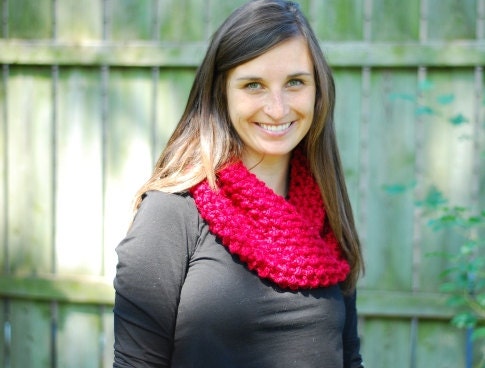 Knit Eternity Scarf - Women's Red Chunky