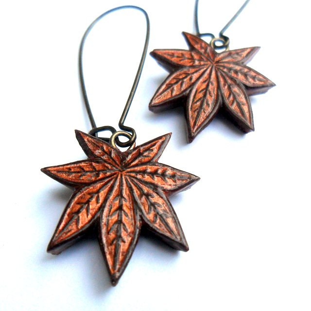 FREE Shipping til 2013 - Metallic Copper Japanese Maple Leaf Dangle Earrings