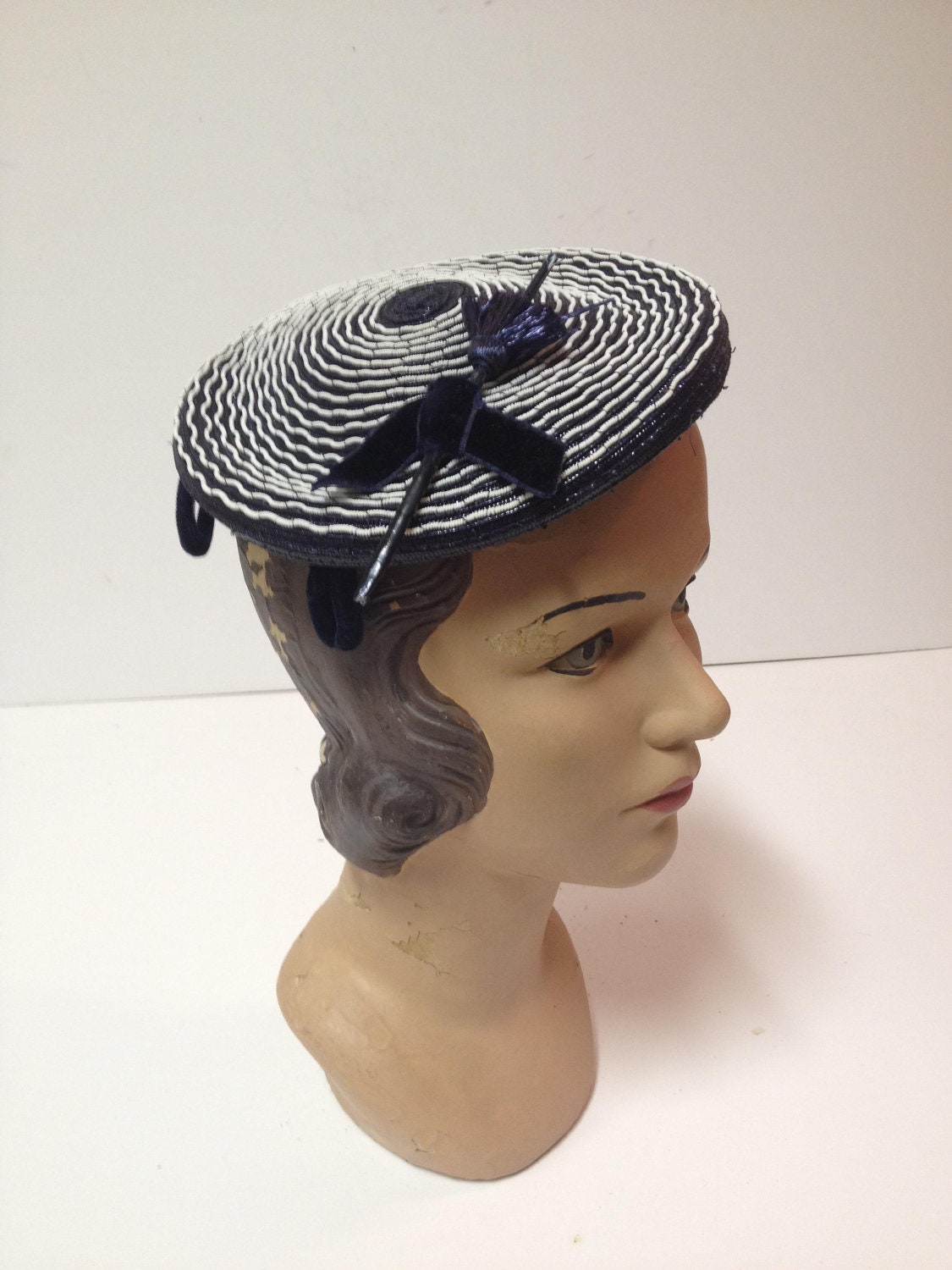 Vintage Fascinator Style Hat: Navy and White, Vintage Millinery Flower, Velvet Bow, Raffia/Straw