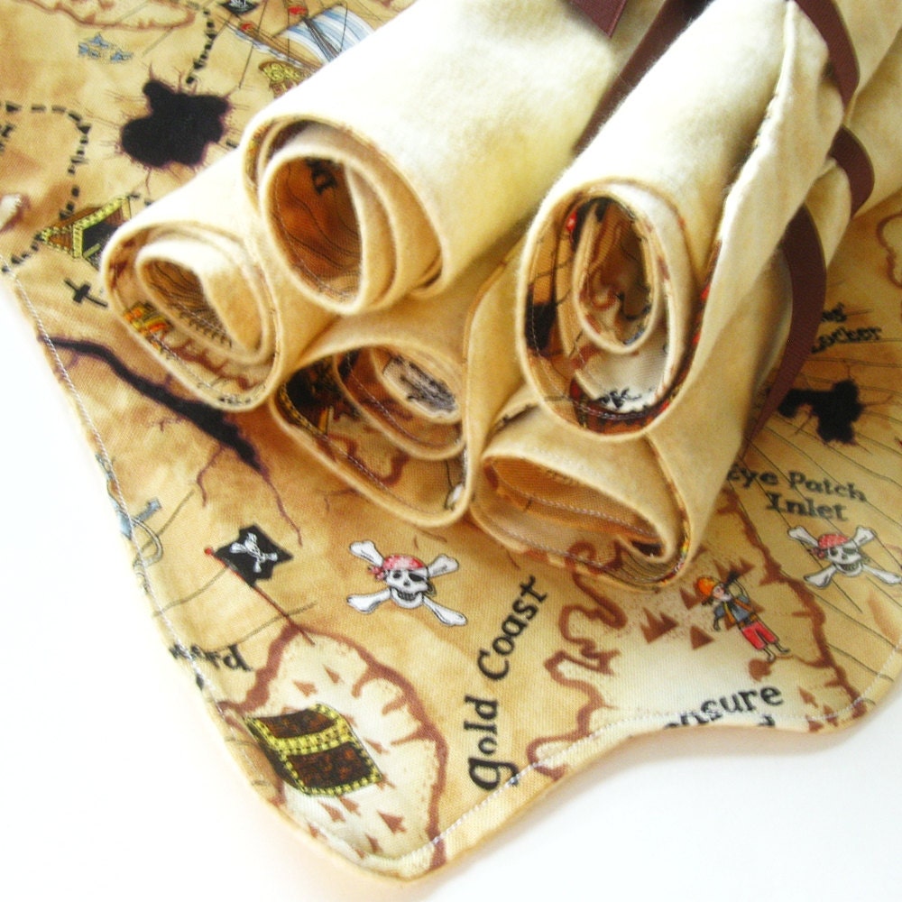 FIVE Cloth Treasure Maps - Party Favors - Fun Placemat - Pretend Play / Imagination / Little Pirates (bulk wholesale discount)