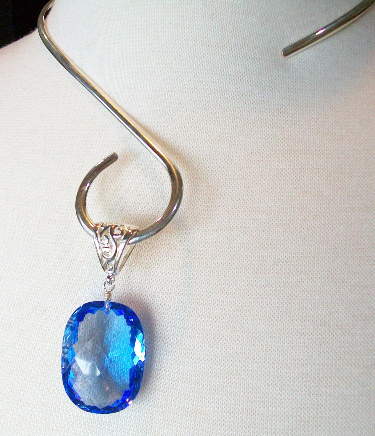 Swiss Blue Topaz Sterling Silver Neck Ring Necklace