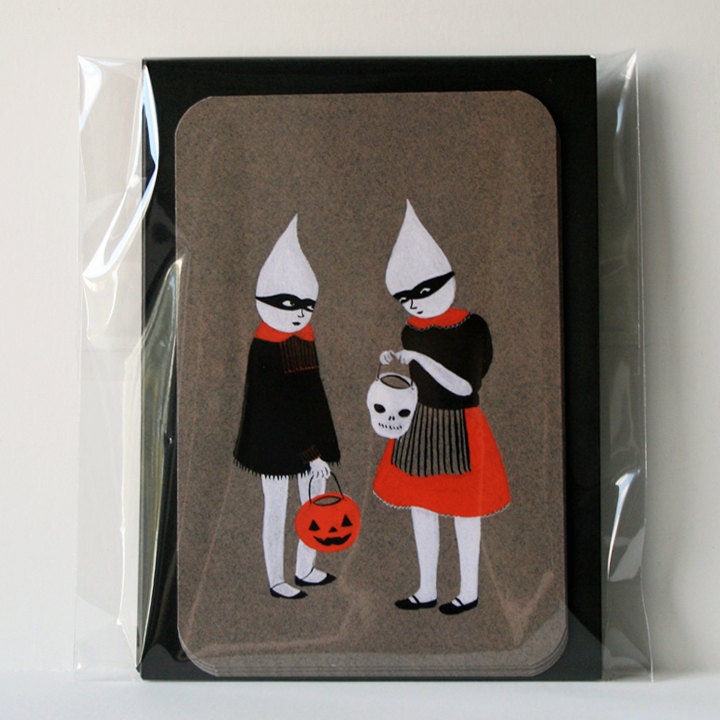 NEW Ghost Girl Halloween 5 postcard set with 5 black envelopes