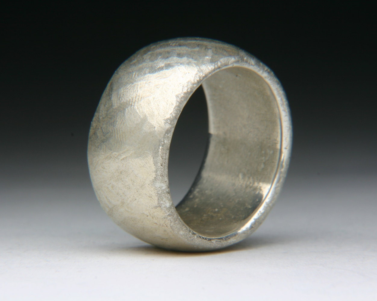 Wide Band Deoxy Silver