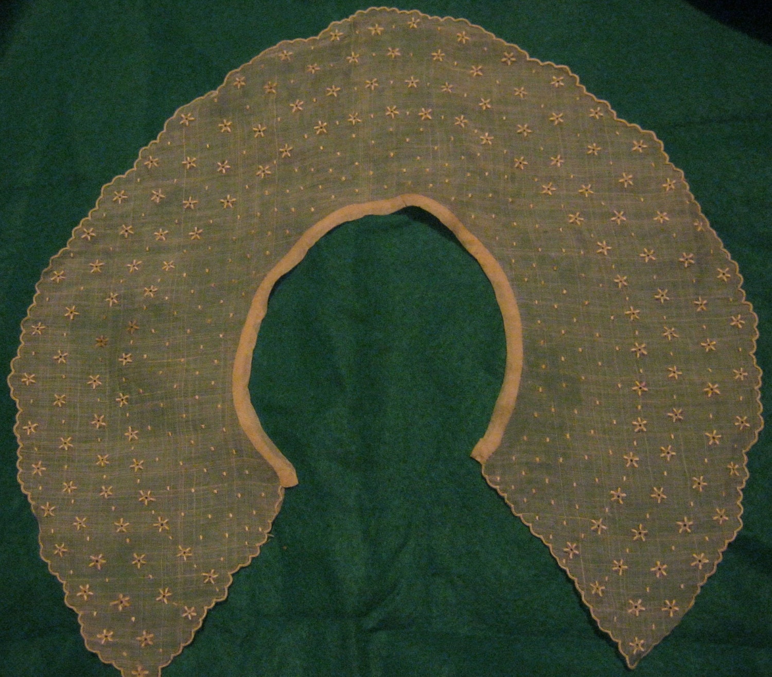 Fabulous Large Antique Vintage A Plus  Condition Collar FREE SHIPPING