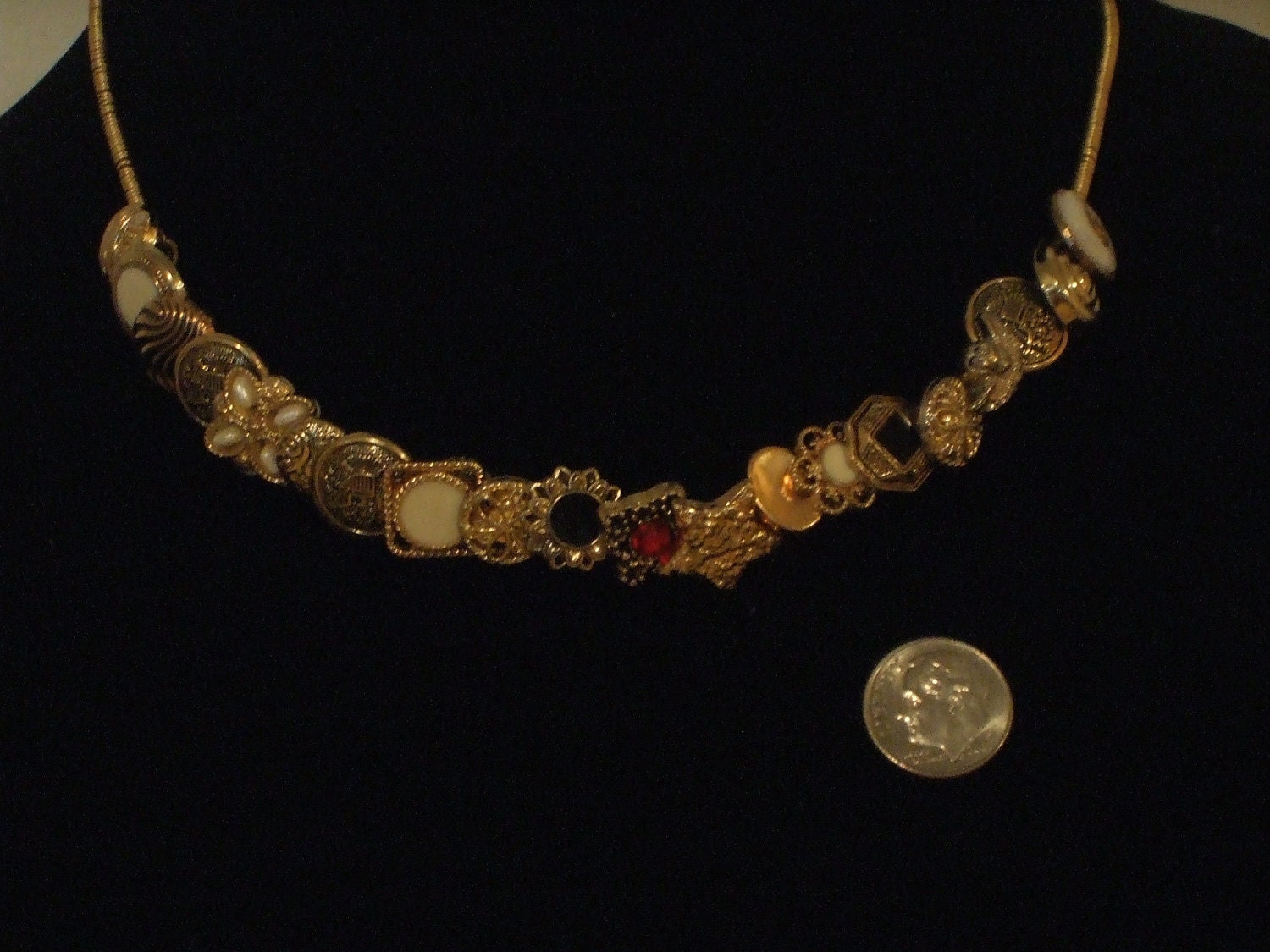 Cotsume jewelry Set-Vintage Inspired Buttons --Necklace-Bracelet-Earrings-"SOPHISTICATED"