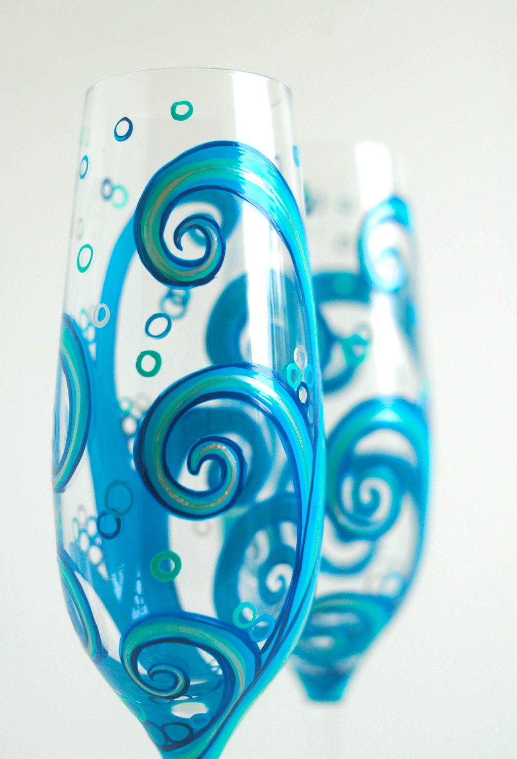 Ocean Waves Wedding Toasting Flutes -- Set of 2 Personalized Hand Painted Champagne Flutes -- Beach Wedding