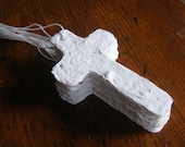 Plantable paper crosses - Christian favor for a baptism, christening, wedding, funeral, confirmation - Made of handmade paper & flower seeds