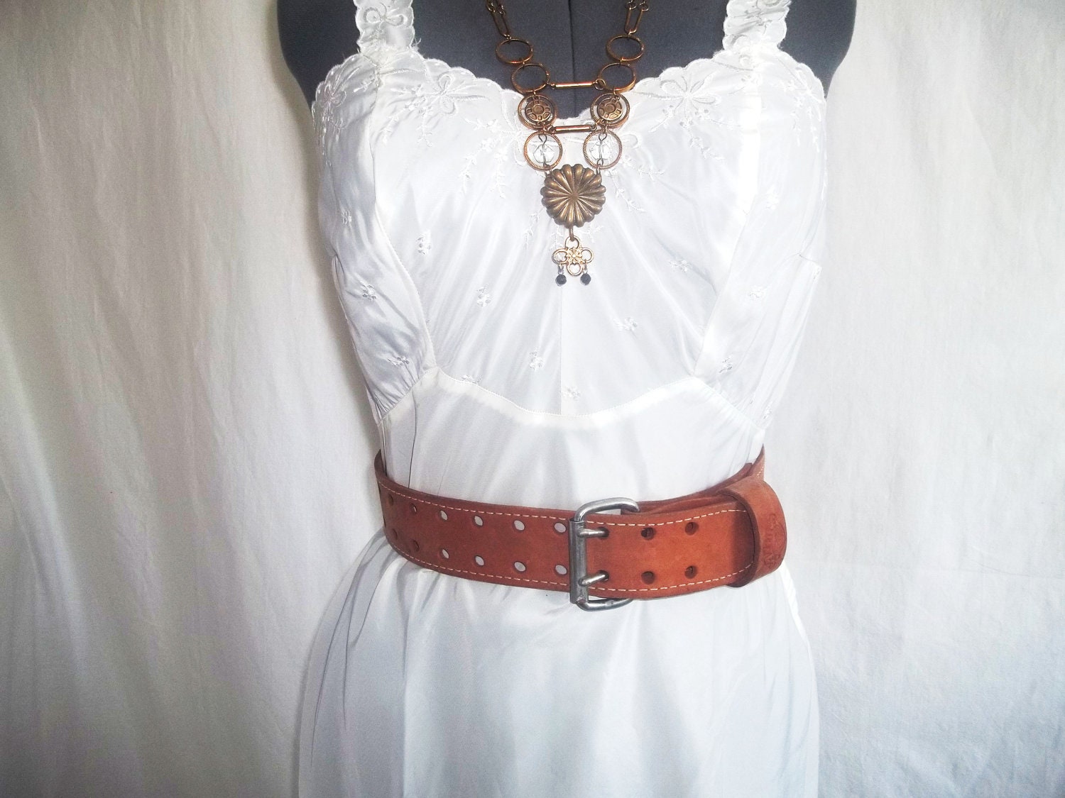 Weighlifting Belt leather tan vintage Kidney Belt 36" to 30" waist Mens S/M