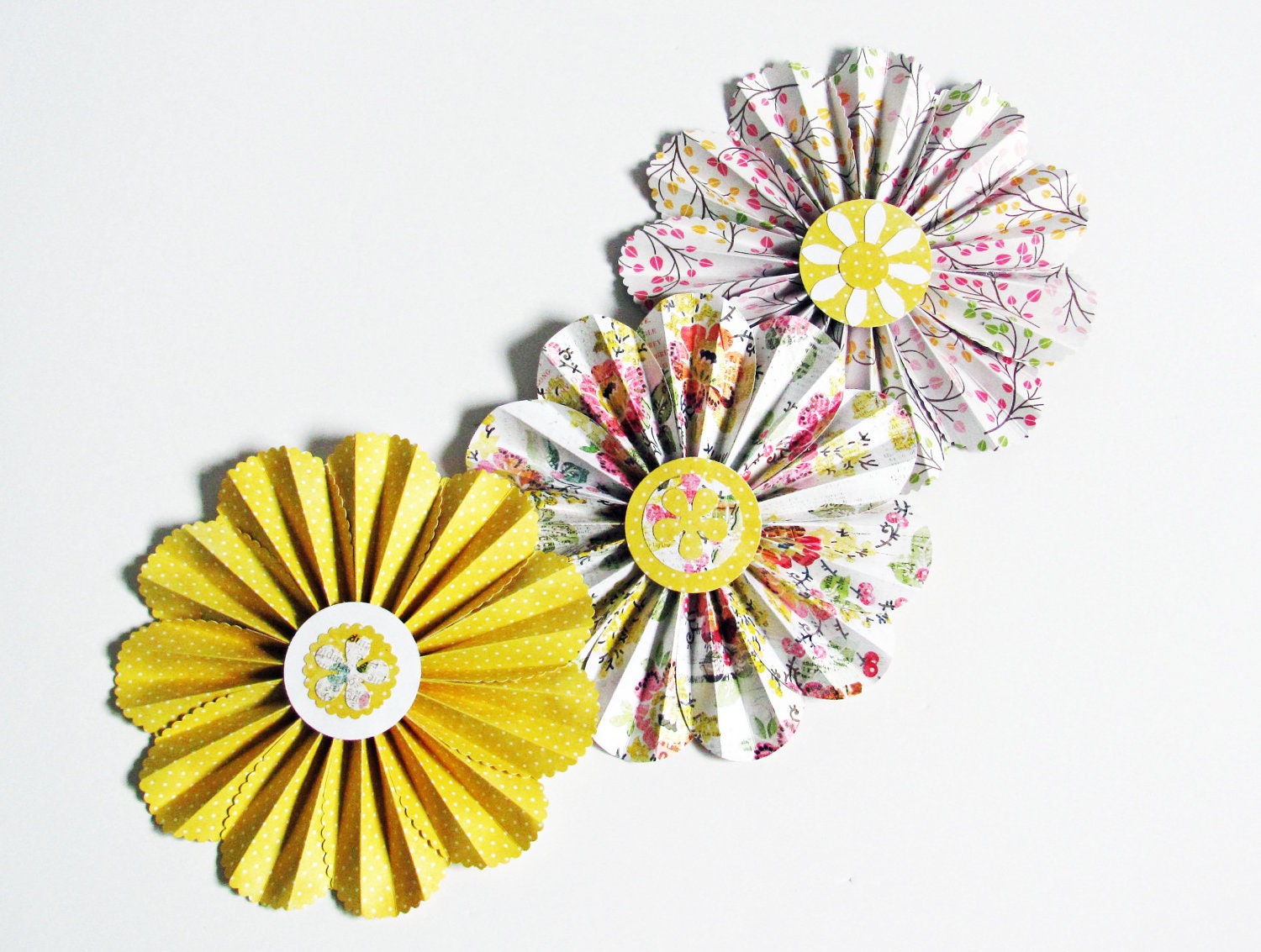 flower garland, paper flowers, party garland, wedding decoration, baby nursery decor, folded paper flowers