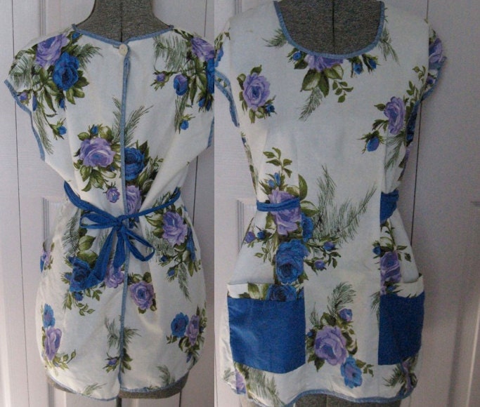 Vintage Full APRON / SMOCK 1960s