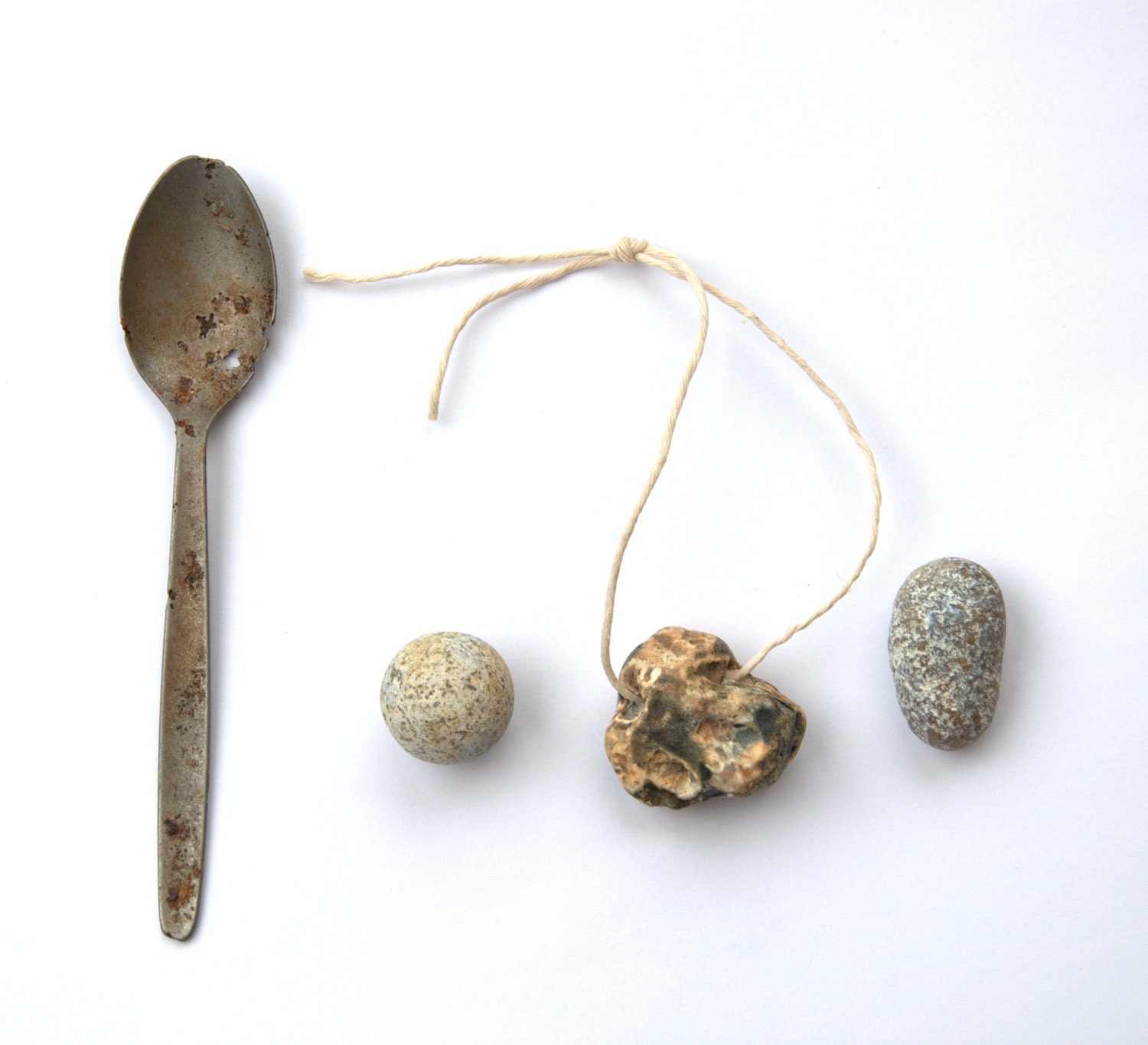 Natural holey beach stone keyring - good luck - Hag Odin Fairy Pagan talisman amulet triangle rock pebble gift for him her rustic home decor