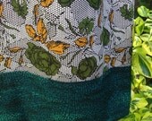 Two tone tote in green vintage style rose print