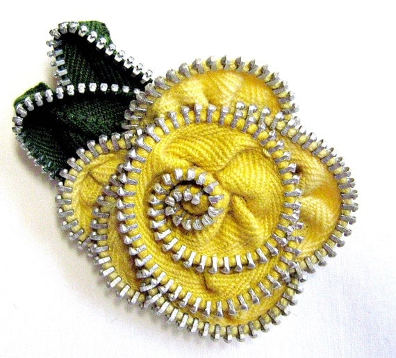 Zipper Flower Brooch Yellow on Yellow