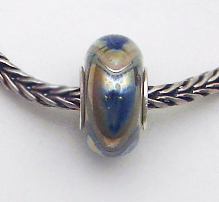 Dichroic Gold Mirror Dillo  - Troll / Bracelet Bead (JUNE-02)