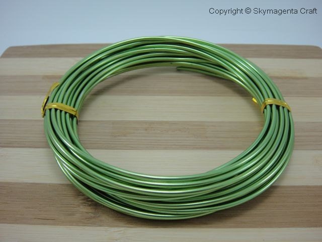 1 Roll (6 meter) of Aluminium Wire,  Green color, 2 mm diameter (01095)