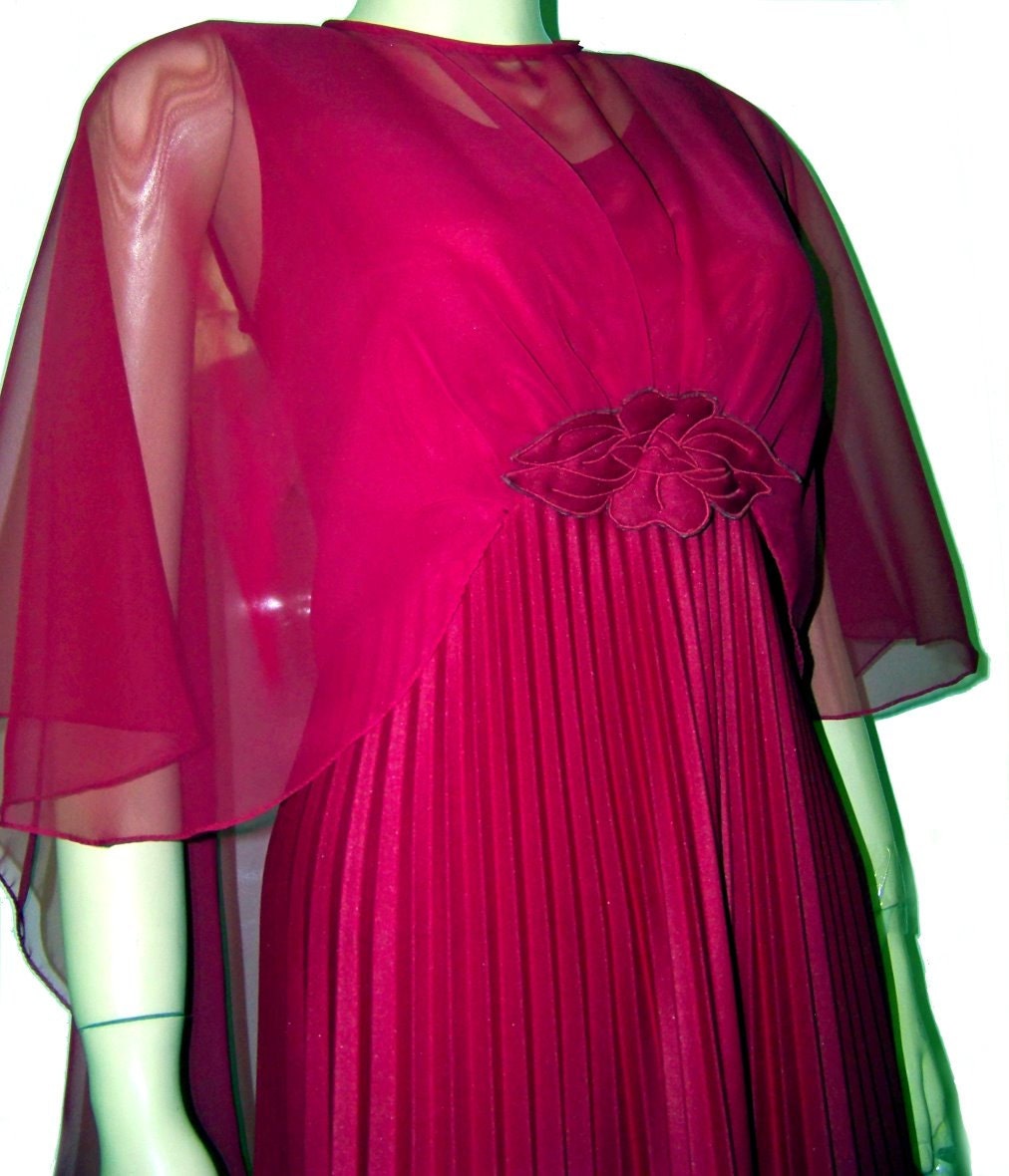 Party dress 70s vintage christmas red jersey pleated small