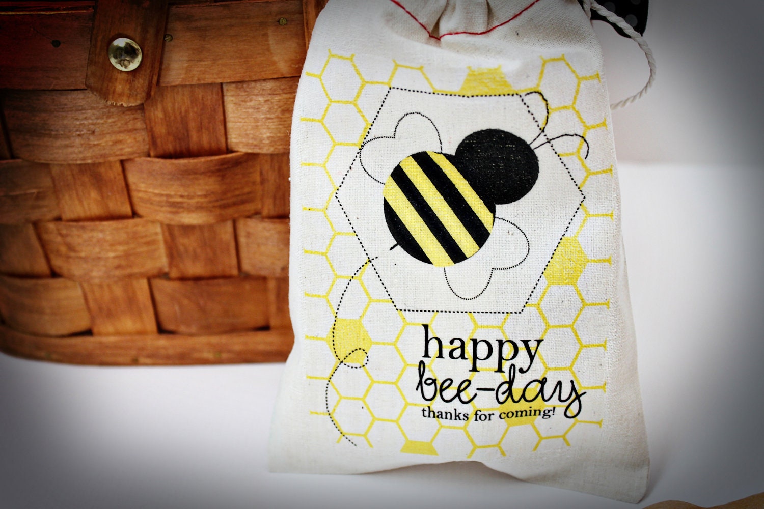 NEW Personalized Bumble Bee Gift/Favor Bags- includes 8 bags