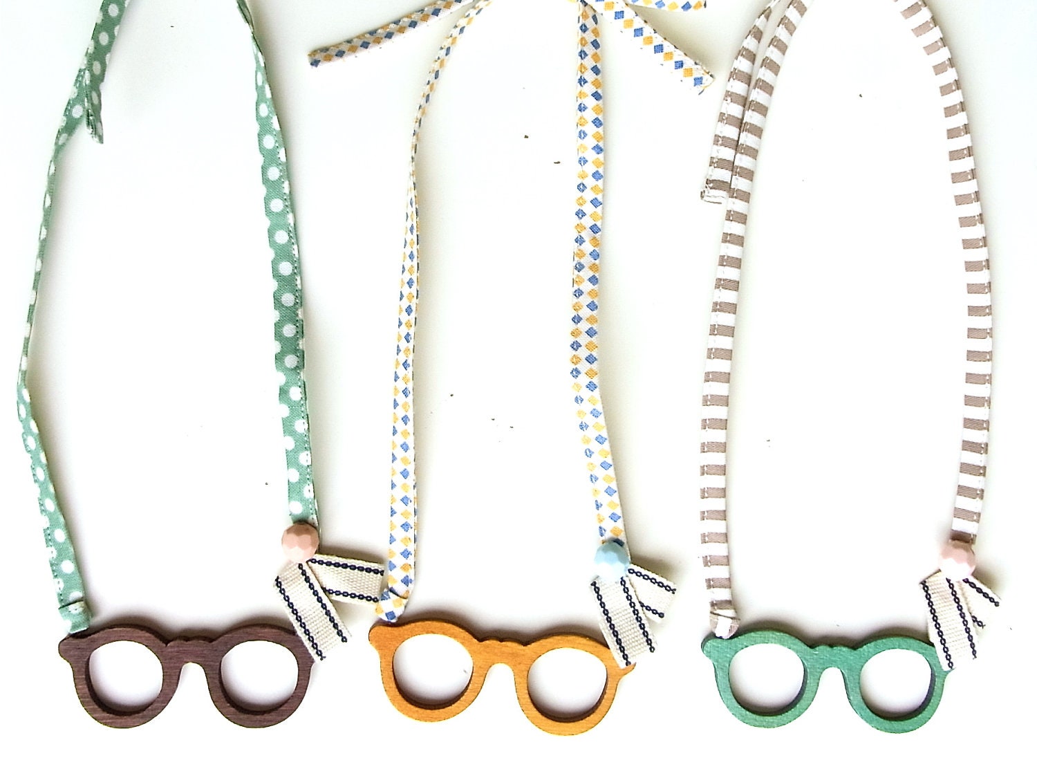 Wooden Glasses Fabric Ribbon Necklace