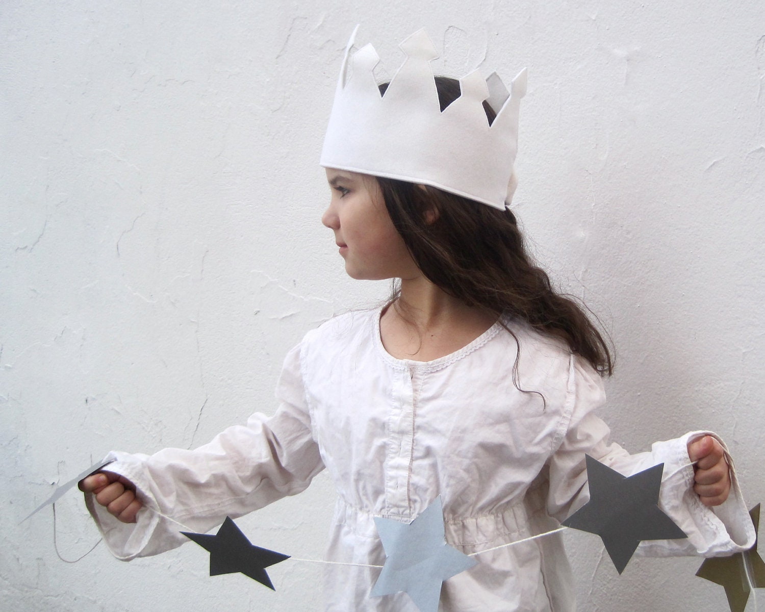 Organic Wool Felt Crown Toy - Kids Birthday Crown - Queen King Play Crown - Eco Friendly Childrens Gift