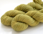 Hand dyed sock yarn - Green Tea - MCN high twist