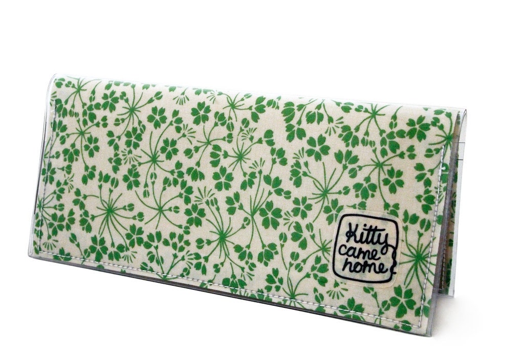 Bi-fold Clutch - green and cream floral vintage fabric